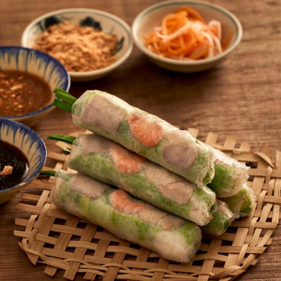 Fresh rice paper rolls